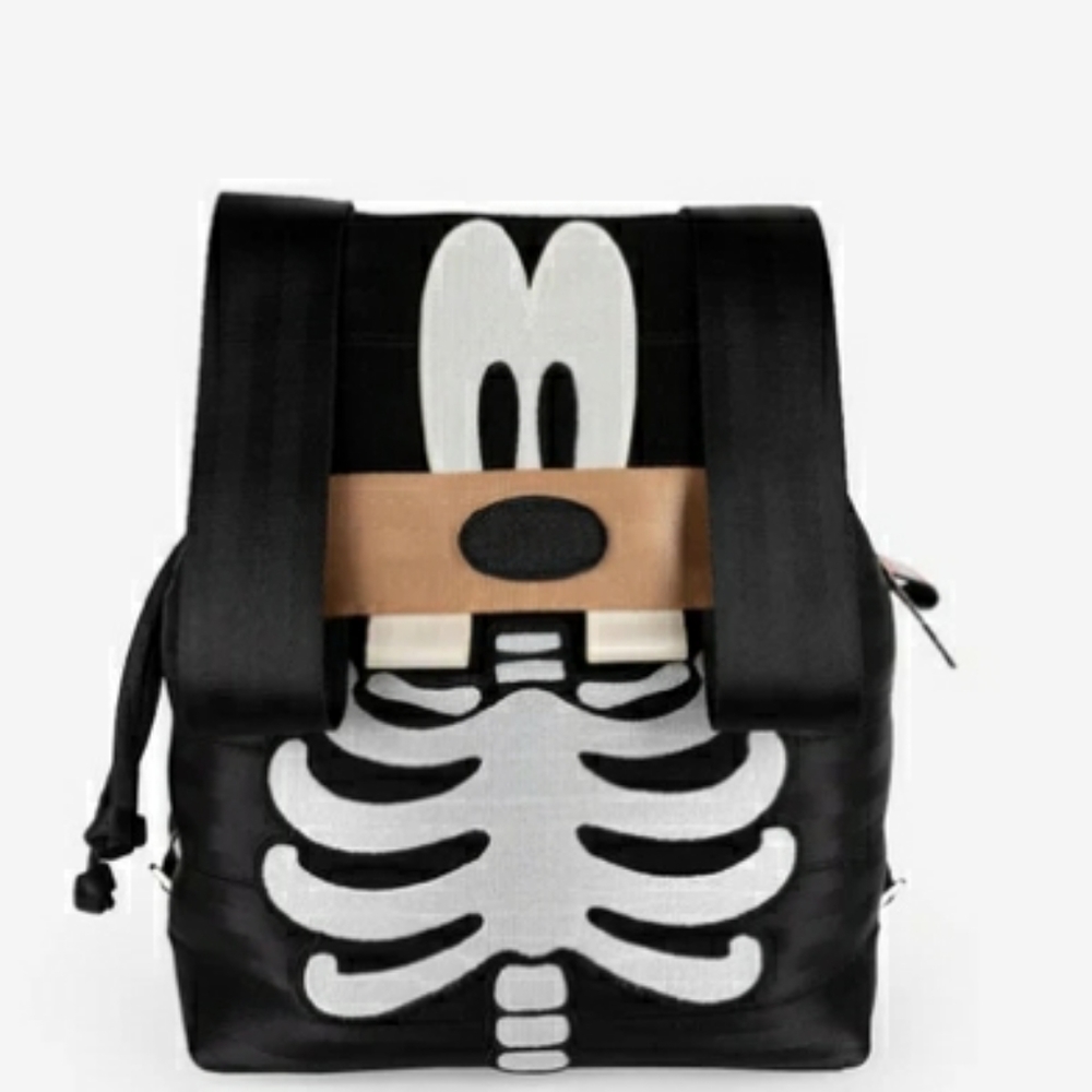 Harvey's Seatbelt Disney Exclusive Goofy Bones BP